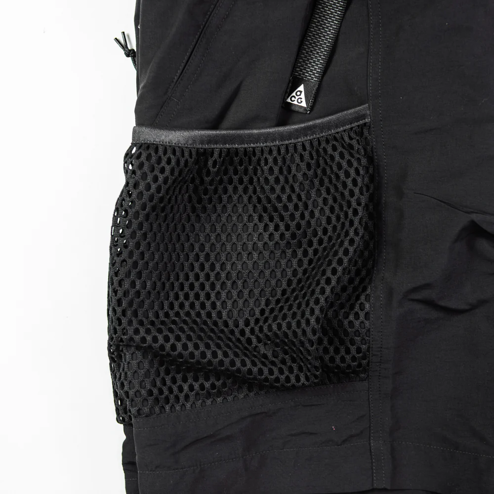 ACG Snowgrass Cargo Shorts (Black/Anthracite/Summit White) - Image 4