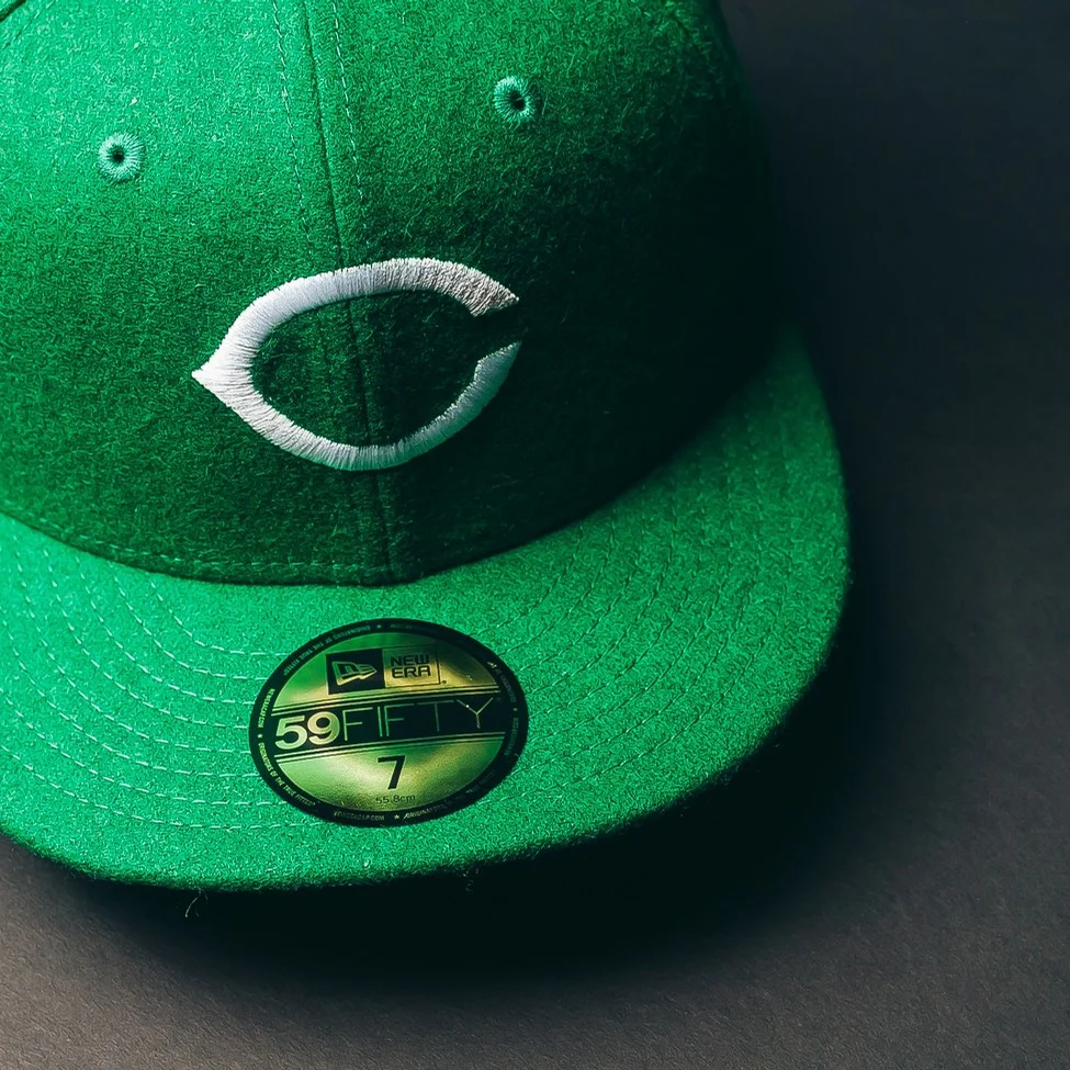 Cincinnati Reds Fitted Cap (St. Patricks Day) - Image 2