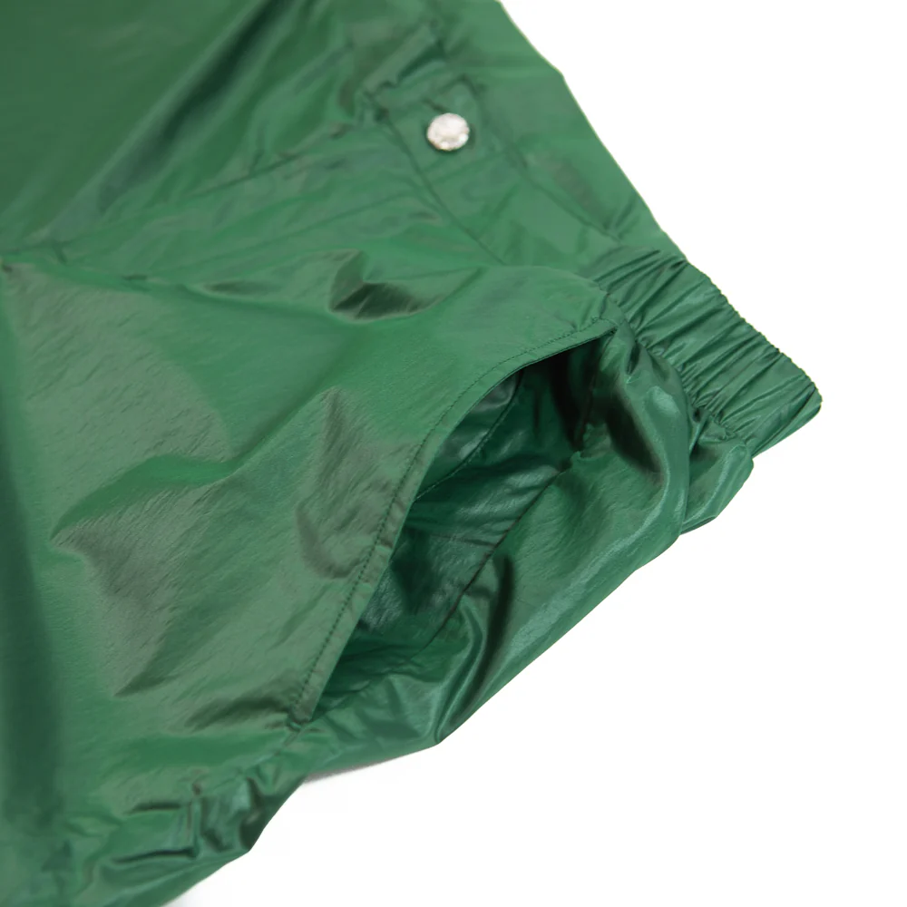 Nike Project F.R.O.G. Men's Woven Pod Cargo Shorts (Fir/Barely Volt/Barely Green) - Image 2