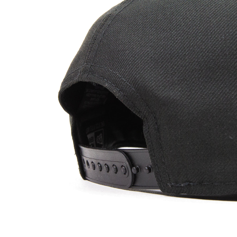 Original Crown Old School Snapback (Black/Green Underbrim) - Image 2