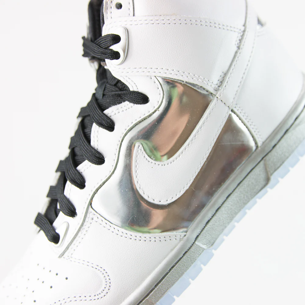W Dunk High SE (White/White-Metallic Silver) - Image 4
