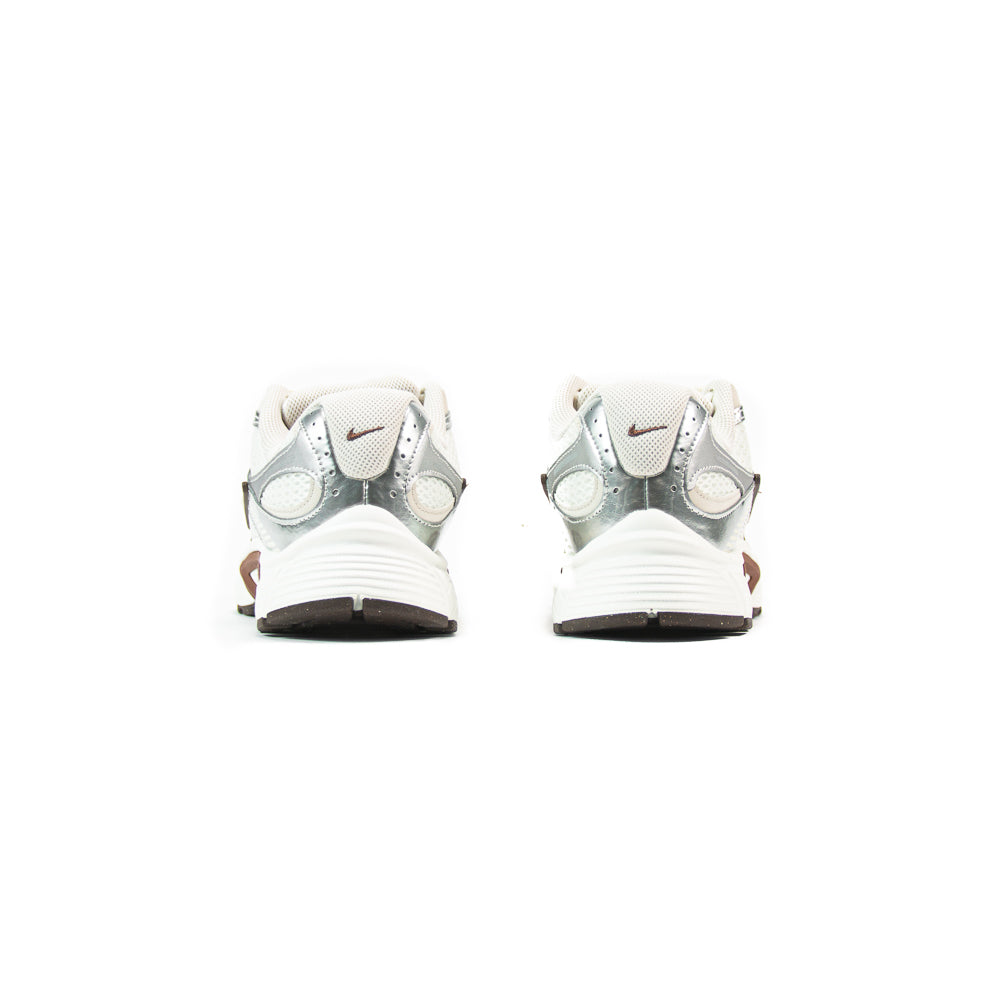W Nike V5 RNR (Sail/Lt Orewood Brown) - Image 3