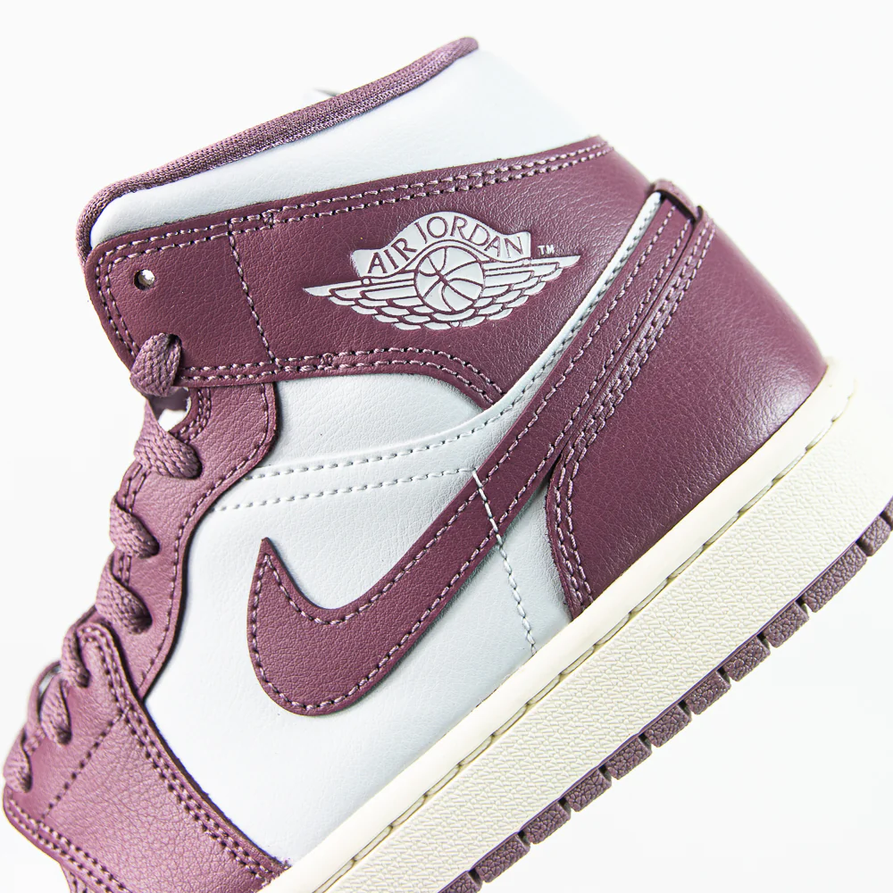 Wmns Air Jordan 1 Mid (Pure Platinum/Sky J Muave-Sail) - Image 4